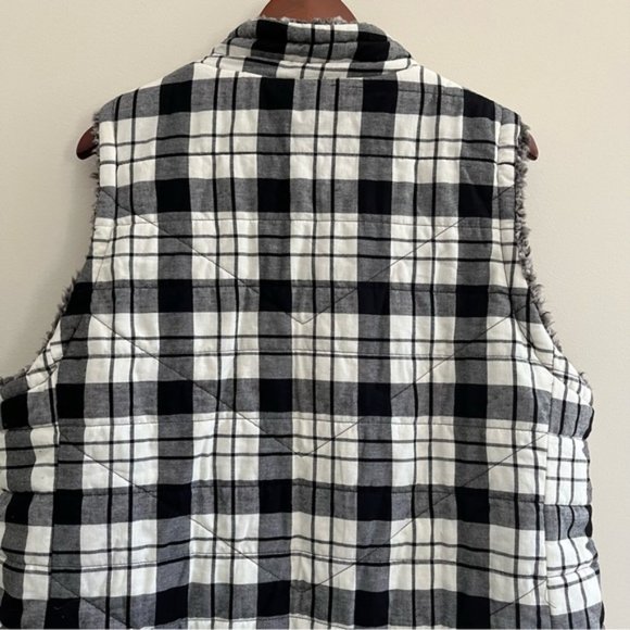 Maurice's Reversible Faux Fur Lined Full Zip Front Vest Size 2XL - Picture 10 of 11